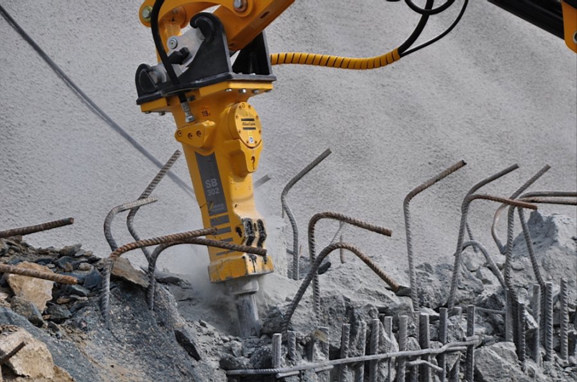 Roboty wyburzeniowe BROKK i HUSQUARNA
